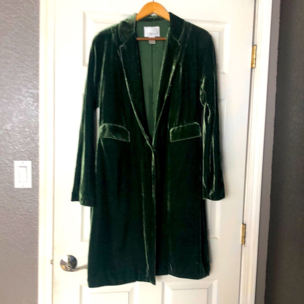 Green velvet woman’s dress coat from Spiegel